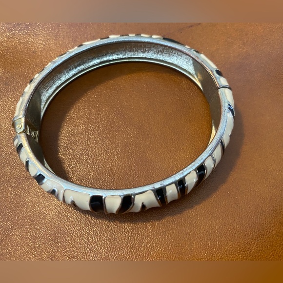 Zebra Cuff - Picture 2 of 4